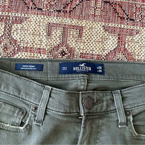 NWOT Hollister Super Skinny Epic Flex Ripped Green Jenas - Picture 2 of 5